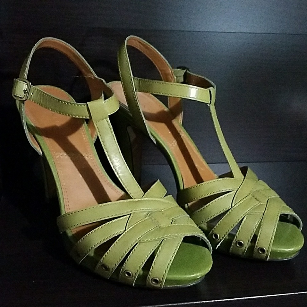 Shoes